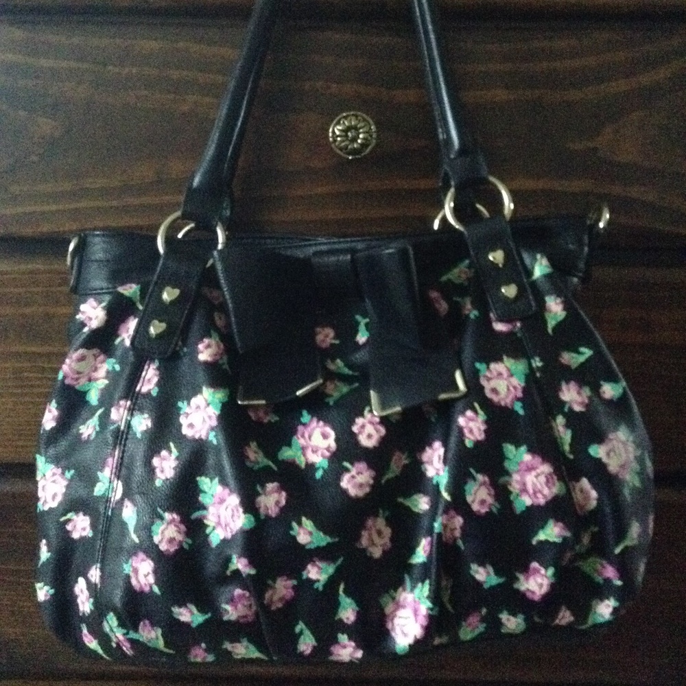 Adorable Betsy Johnson Handbag